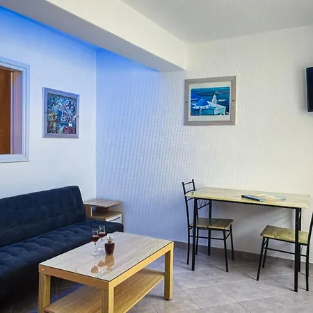 Blue Domes Escape - Stylish Santorini Мессария